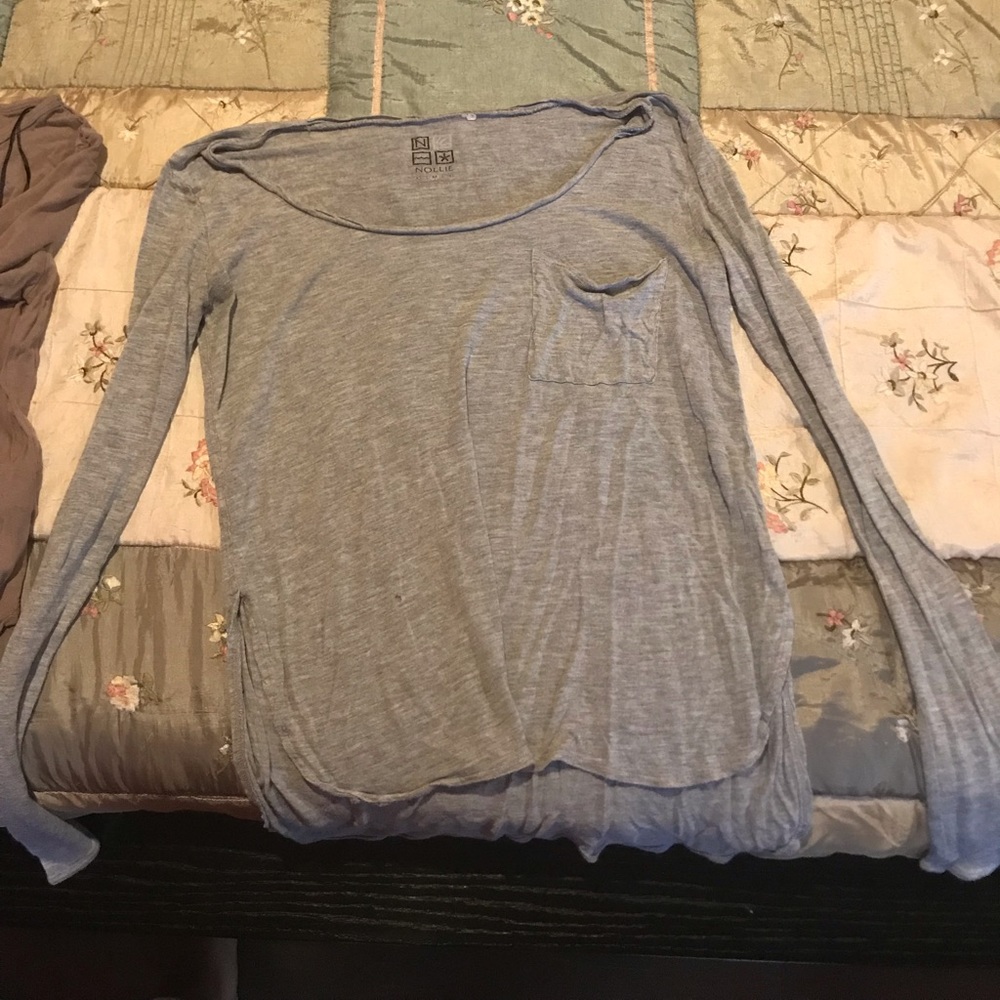 Long sleeve gray tee!